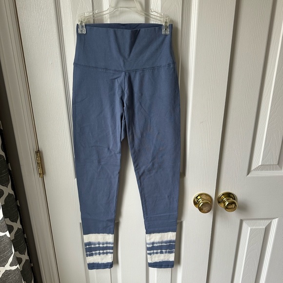 Aerie Workout Set - Picture 1 of 5